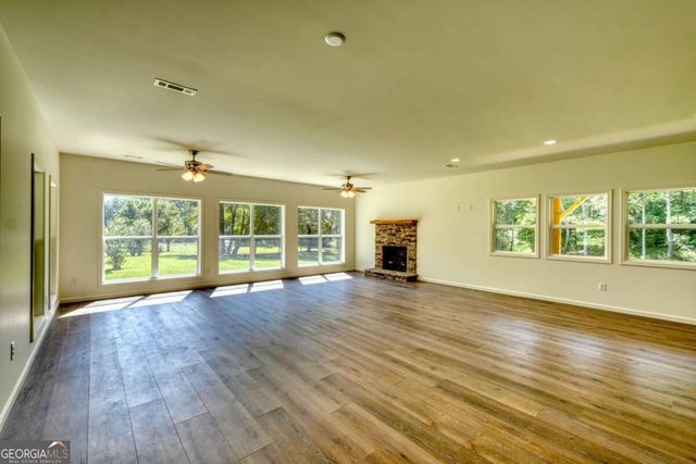 590 Pinebrook Drive, Blairsville, GA 30512