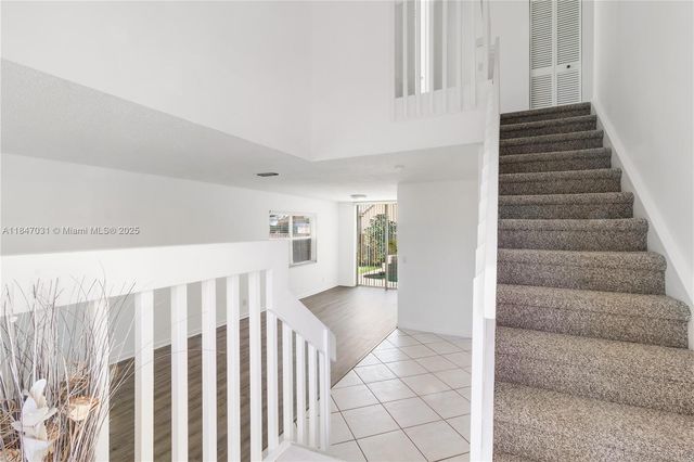 10781 NW 12 Dr, Plantation, FL 33322