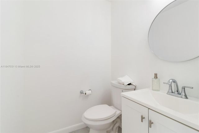 10781 NW 12 Dr, Plantation, FL 33322