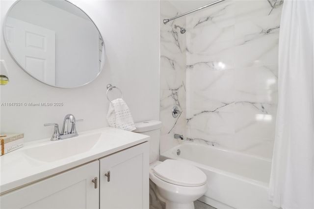 10781 NW 12 Dr, Plantation, FL 33322
