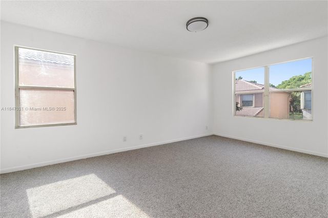 10781 NW 12 Dr, Plantation, FL 33322