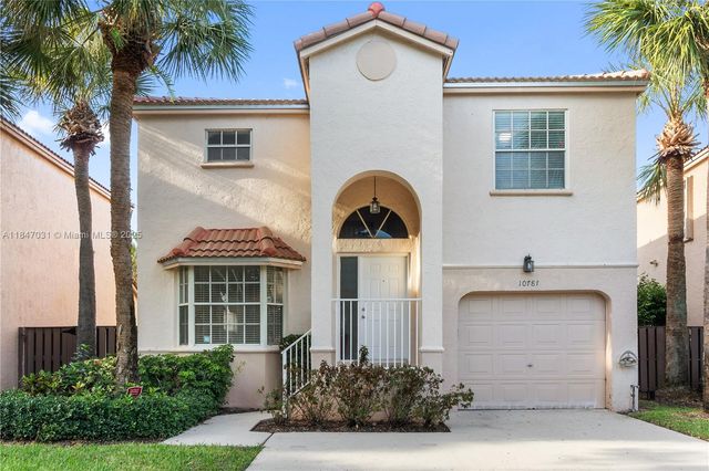 10781 NW 12 Dr, Plantation, FL 33322