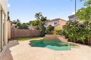 10781 NW 12 Dr, Plantation, FL 33322