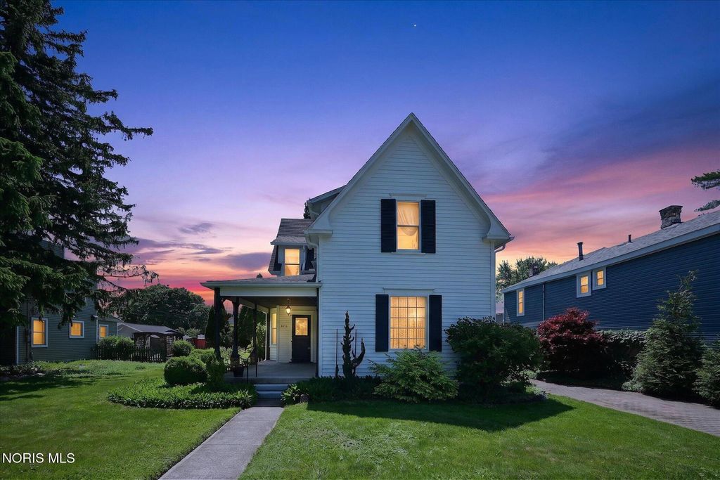 228 W Broadway Street, Maumee, OH 43537
