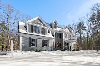 17 Boyden Rd, Medfield, MA 02052