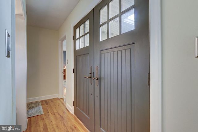 827 MOUNT AIRY RD, Collegeville, PA 19426