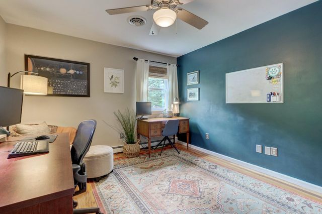 827 MOUNT AIRY RD, Collegeville, PA 19426