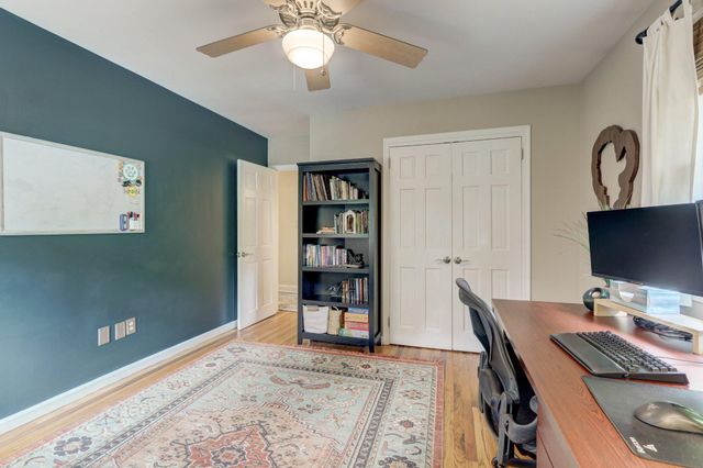 827 MOUNT AIRY RD, Collegeville, PA 19426