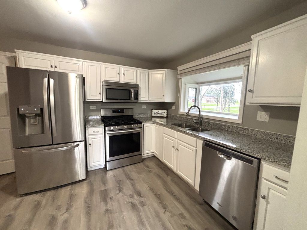 2276 Manchester Road, Wheaton, IL 60187 — photo 4