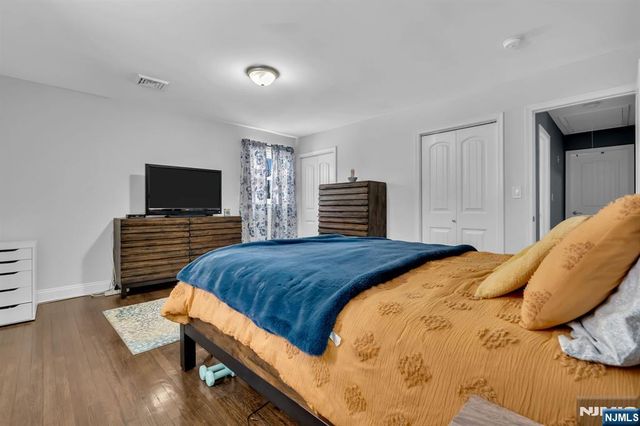 4 Korwel Court, West Orange, NJ 07052