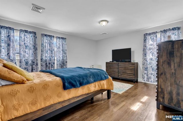 4 Korwel Court, West Orange, NJ 07052