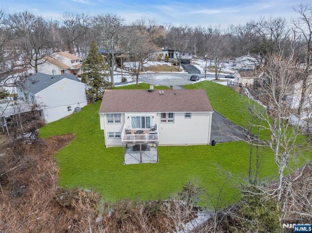 4 Korwel Court, West Orange, NJ 07052