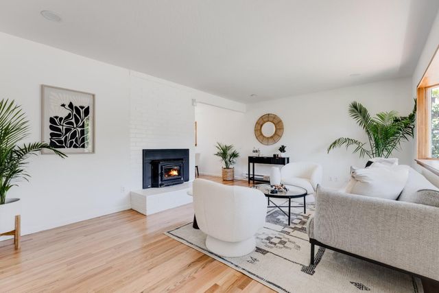 207 Kingsbury Drive, Aptos, CA 95003