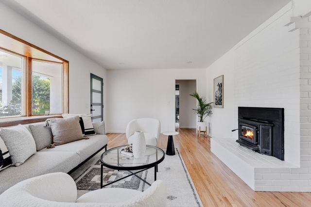 207 Kingsbury Drive, Aptos, CA 95003
