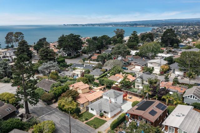 207 Kingsbury Drive, Aptos, CA 95003