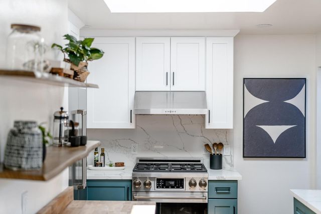 207 Kingsbury Drive, Aptos, CA 95003