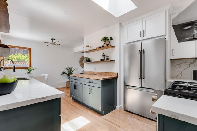 207 Kingsbury Drive, Aptos, CA 95003
