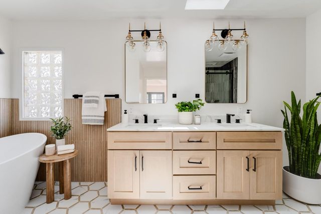 207 Kingsbury Drive, Aptos, CA 95003