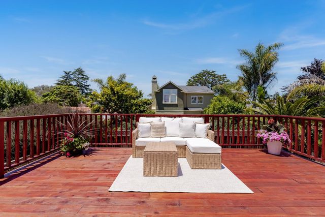 207 Kingsbury Drive, Aptos, CA 95003