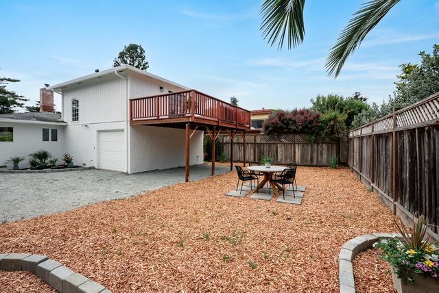 207 Kingsbury Drive, Aptos, CA 95003