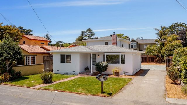 207 Kingsbury Drive, Aptos, CA 95003