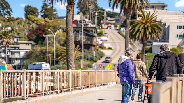 207 Kingsbury Drive, Aptos, CA 95003