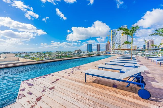 1001 Queen Street PH 3904, Honolulu, HI 96814