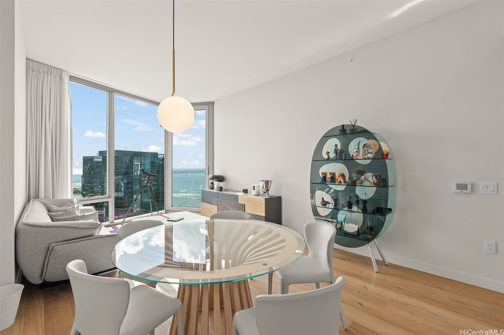 1001 Queen Street PH 3904, Honolulu, HI 96814