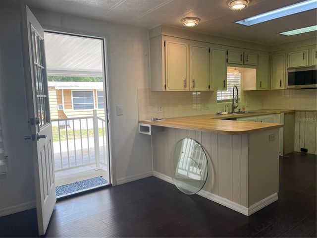 52 N BOBWHITE RD, Wildwood, FL 34785