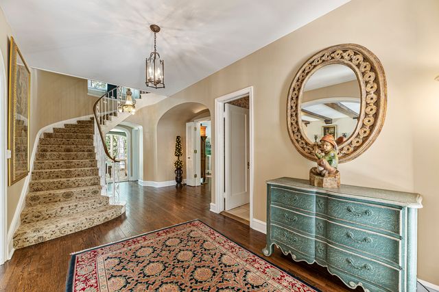 1755 Sunset Lane, Bannockburn, IL 60015
