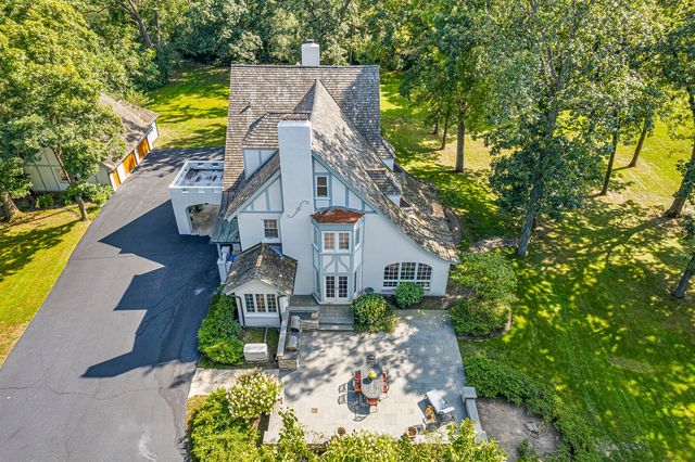 1755 Sunset Lane, Bannockburn, IL 60015