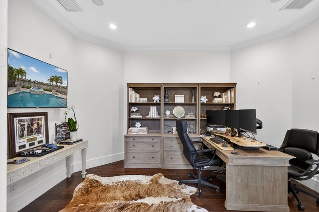 119 Dalena Way, Palm Beach Gardens, FL 33418