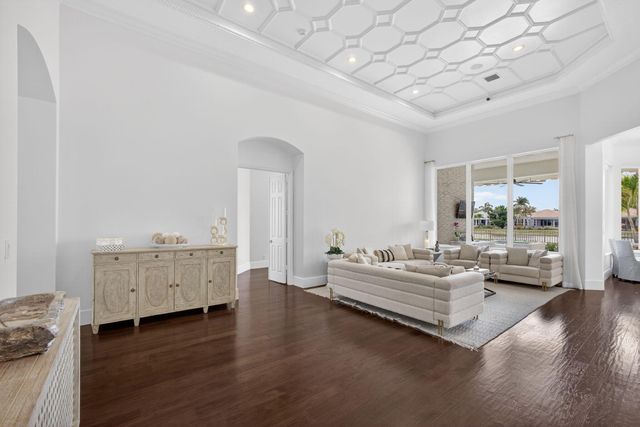 119 Dalena Way, Palm Beach Gardens, FL 33418