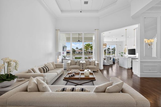 119 Dalena Way, Palm Beach Gardens, FL 33418