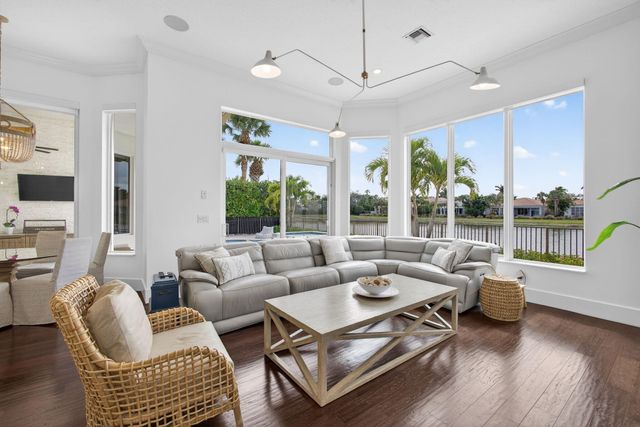 119 Dalena Way, Palm Beach Gardens, FL 33418