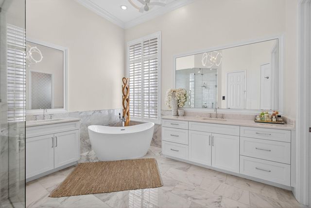 119 Dalena Way, Palm Beach Gardens, FL 33418