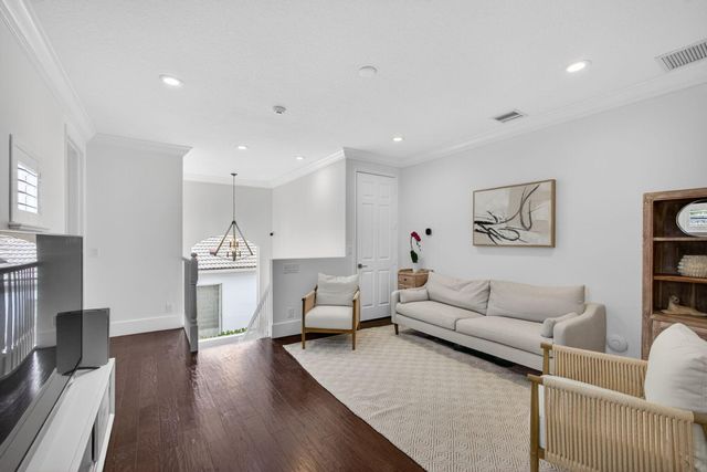 119 Dalena Way, Palm Beach Gardens, FL 33418