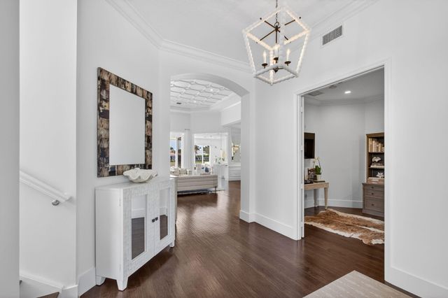 119 Dalena Way, Palm Beach Gardens, FL 33418