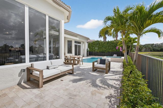 119 Dalena Way, Palm Beach Gardens, FL 33418