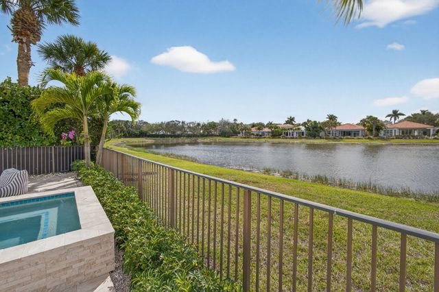 119 Dalena Way, Palm Beach Gardens, FL 33418