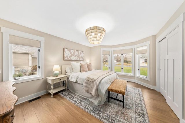 337 Sand Hill LANE, Dousman, WI 53118