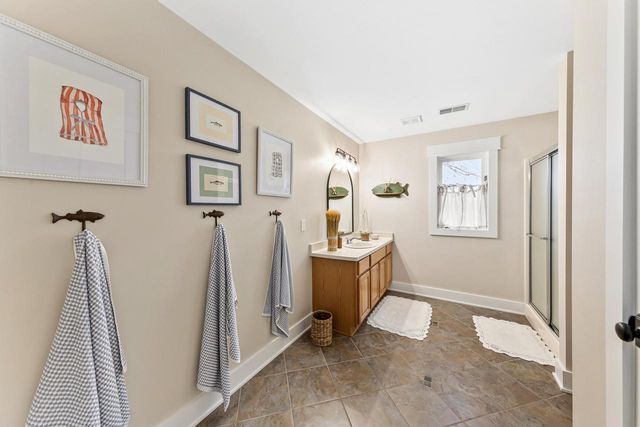 337 Sand Hill LANE, Dousman, WI 53118