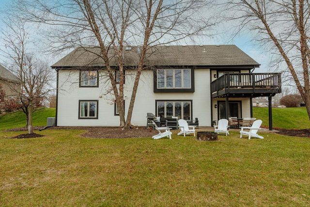 337 Sand Hill LANE, Dousman, WI 53118