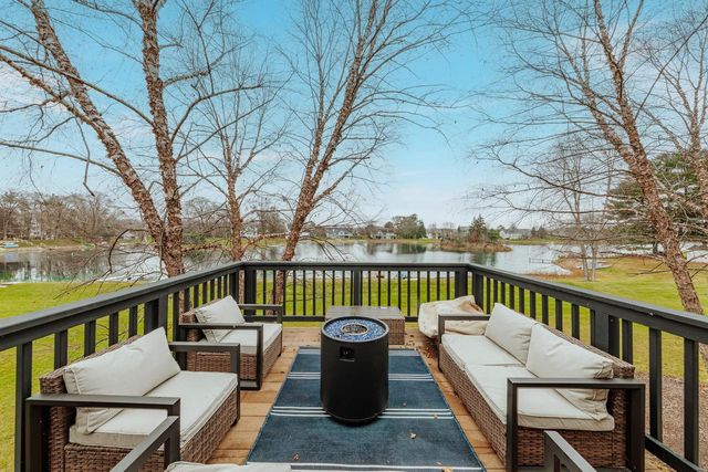 337 Sand Hill LANE, Dousman, WI 53118