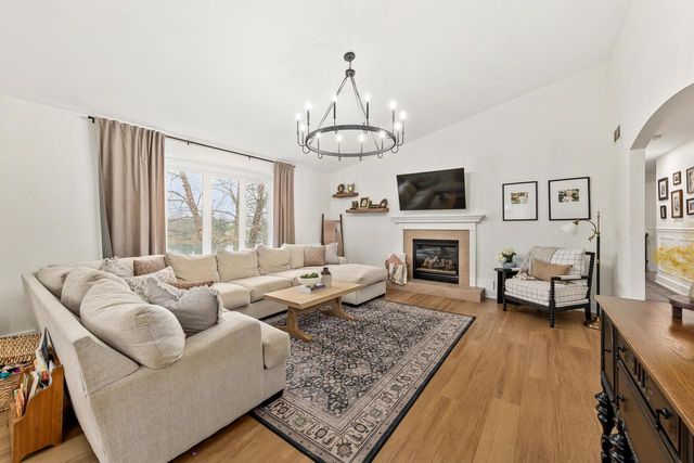 337 Sand Hill LANE, Dousman, WI 53118