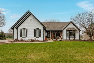 337 Sand Hill LANE, Dousman, WI 53118