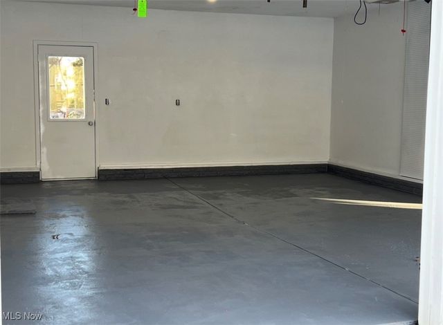 132 Herrmann Drive, Avon Lake, OH 44012