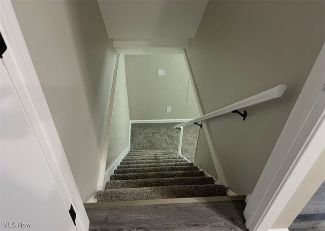 132 Herrmann Drive, Avon Lake, OH 44012