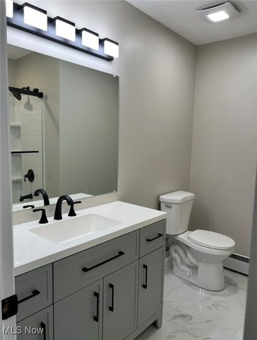 132 Herrmann Drive, Avon Lake, OH 44012