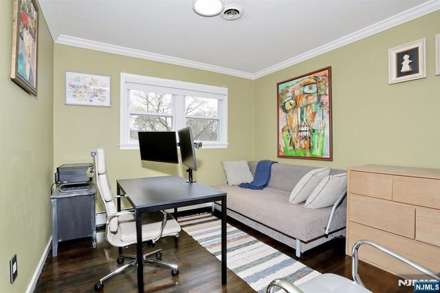 41-01 Geiger Place, Fair Lawn, NJ 07410